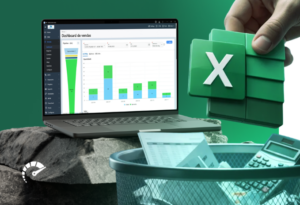 Planilha no Excel sendo descartada como gargalo na gestão financeira por projeto com dashboard de controle no notebook.