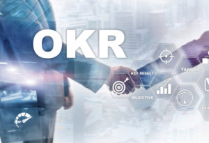 Representação visual de OKRs com metas e resultados-chave aplicados à gestão de tarefas em empresas de serviços.